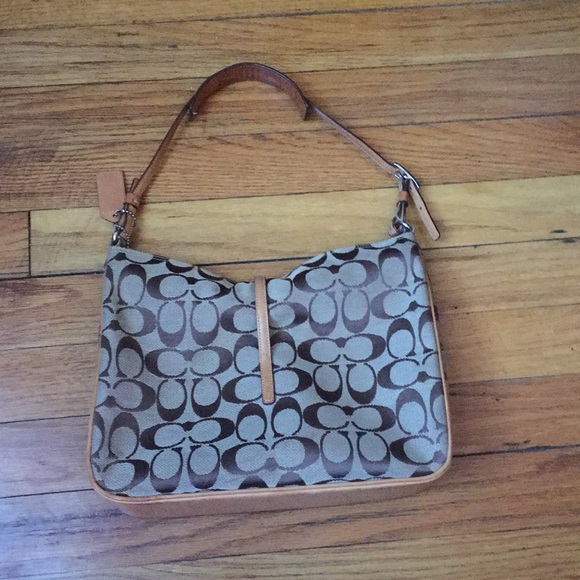 Coach authentic hand bag - Picture 4 of 7